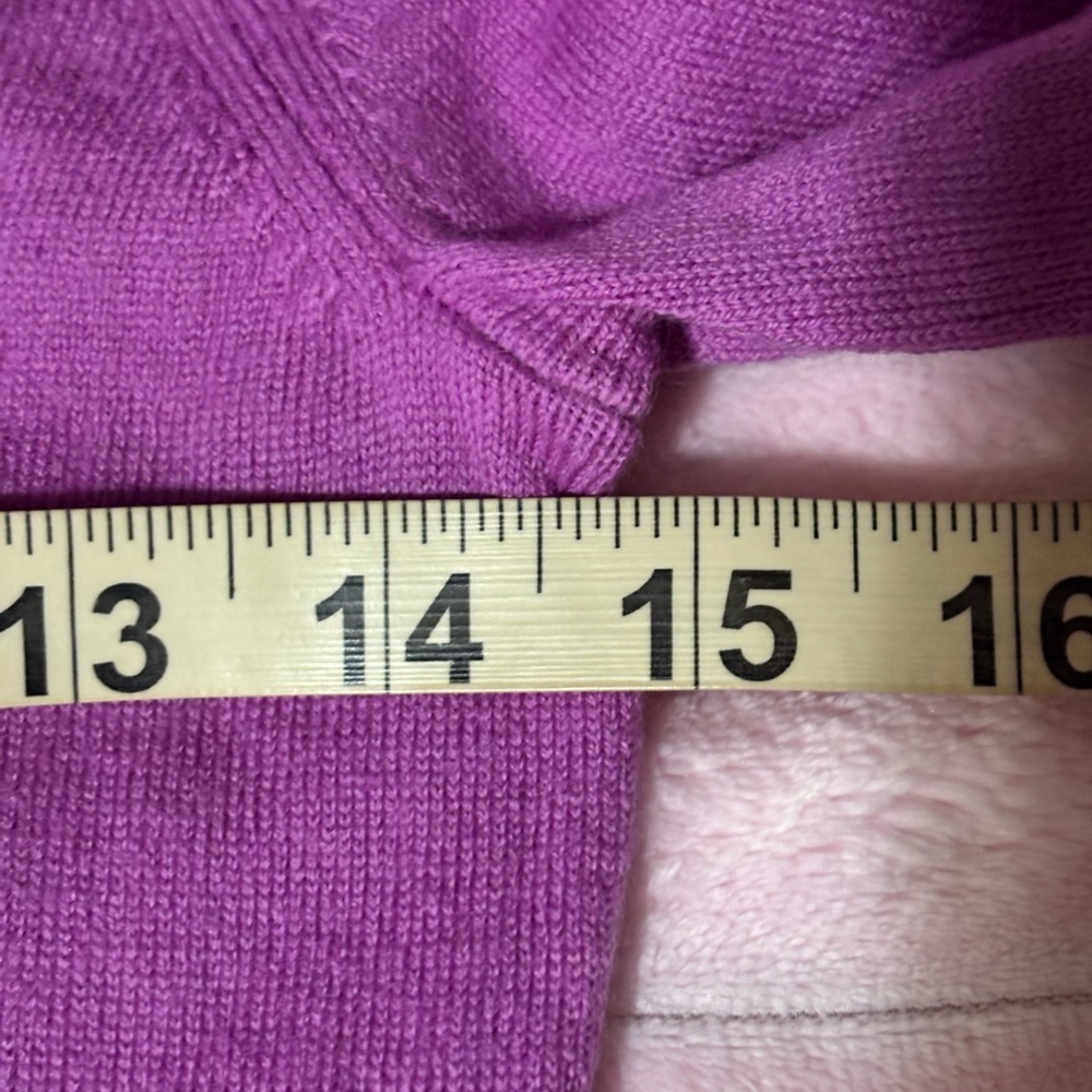 Lord & Taylor Merino Wool Sweater Purple V Neck XS Preppy Classic - Picture 8 of 8